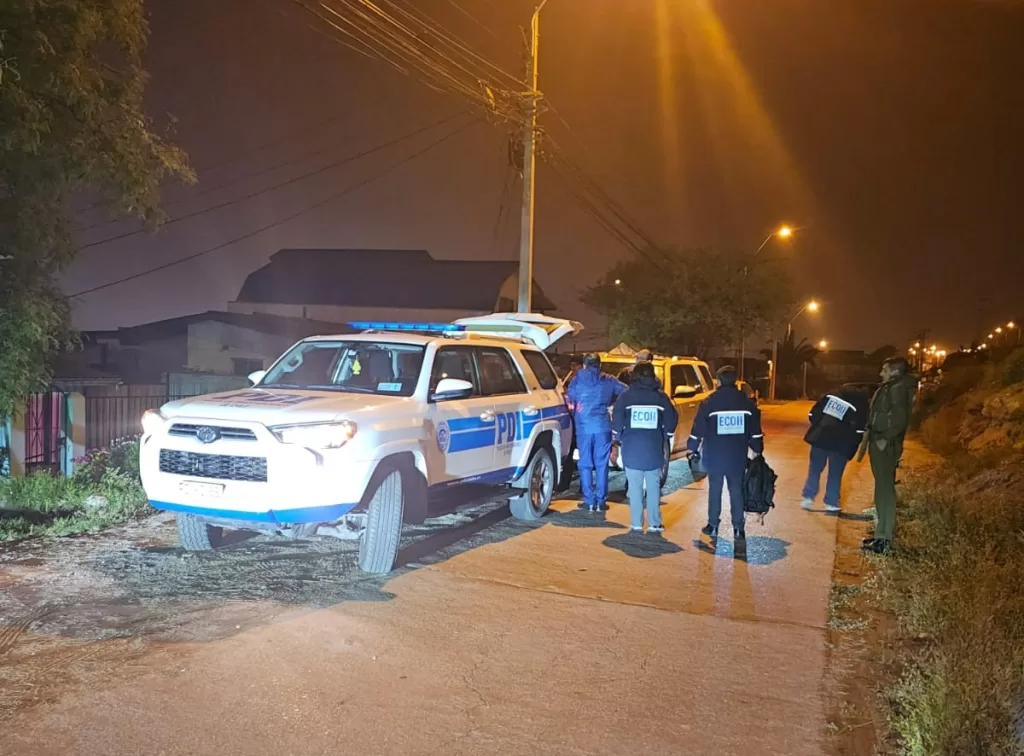 Brutal agresión en La Serena: mujer es atacada con arma cortante y se descarta ácido 1 Brutal agresión en La Serena: mujer es atacada con arma cortante y se descarta ácido