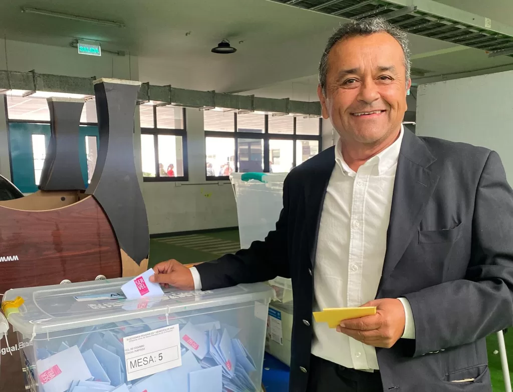Cambios y Continuidad: Conoce a los nuevos alcaldes de la provincia del Limarí elegidos en las elecciones 4 Cambios y Continuidad: Conoce a los nuevos alcaldes de la provincia del Limarí elegidos en las elecciones