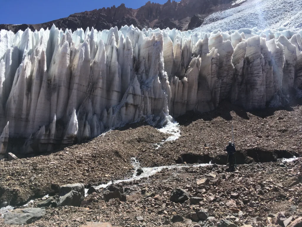 Investigación científica da cuenta de la pérdida acelerada de masa del glaciar Tapado en la region de Coquimbo 3 Investigación científica da cuenta de la pérdida acelerada de masa del glaciar Tapado en la region de Coquimbo