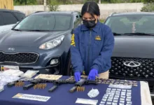 Cuatro armas, dos vehículos y ketamina: el arsenal que la PDI sacó de circulación en Los Vilos 2 Cuatro armas, dos vehículos y ketamina: el arsenal que la PDI sacó de circulación en Los Vilos